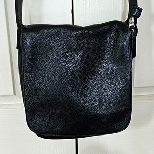 Boots 'N Bags Crossbody Purse Black Leather